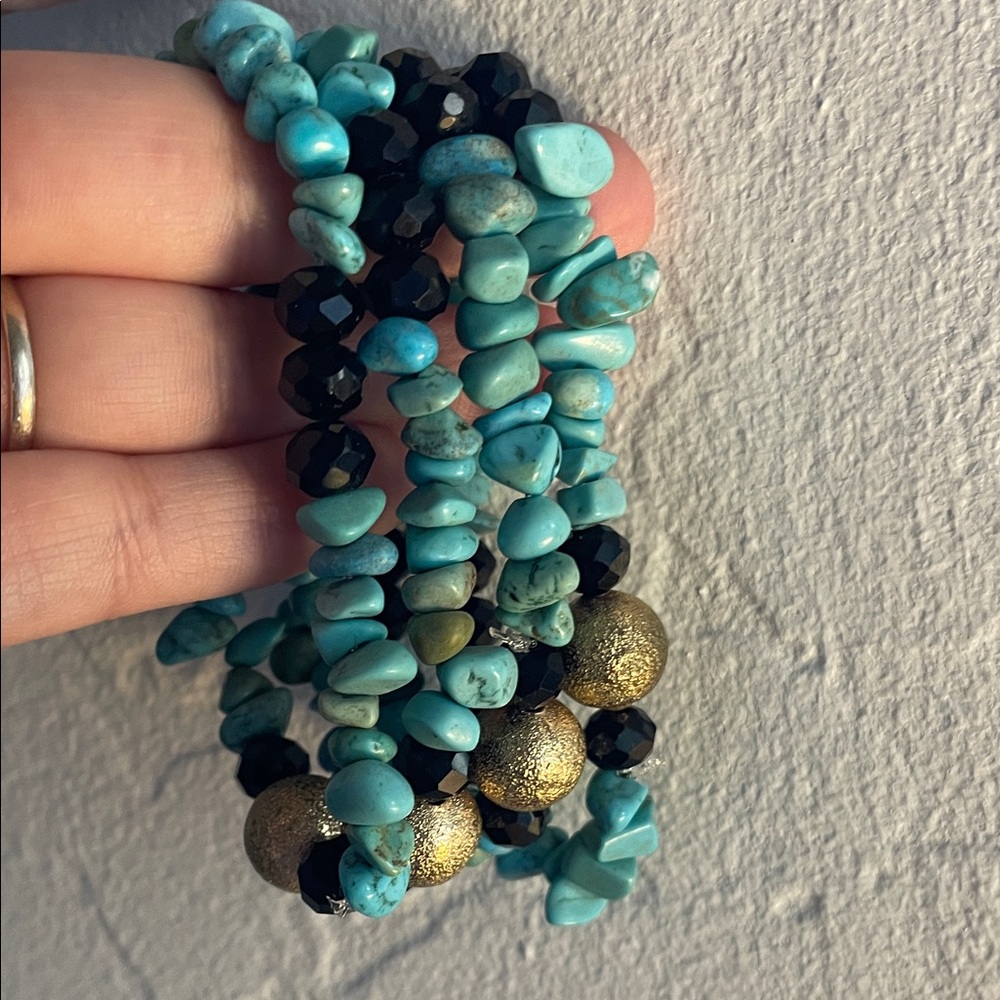 Fashion Elegant Turquoise color Howlite and Gold accent Bracelet bundle.